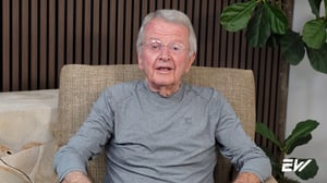 A man speaking about his positive experience receiving physical therapy at EW Motion Therapy